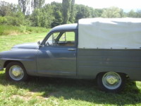 Simca Aronde pick-up (prise a Jarrie, France, en 2016) (2)